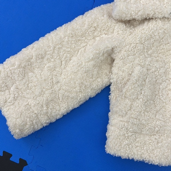 H&M polar bear jacket - Picture 3 of 8